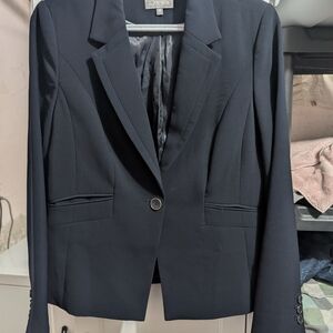 Black Tailored Blazer with Notched Lapels
